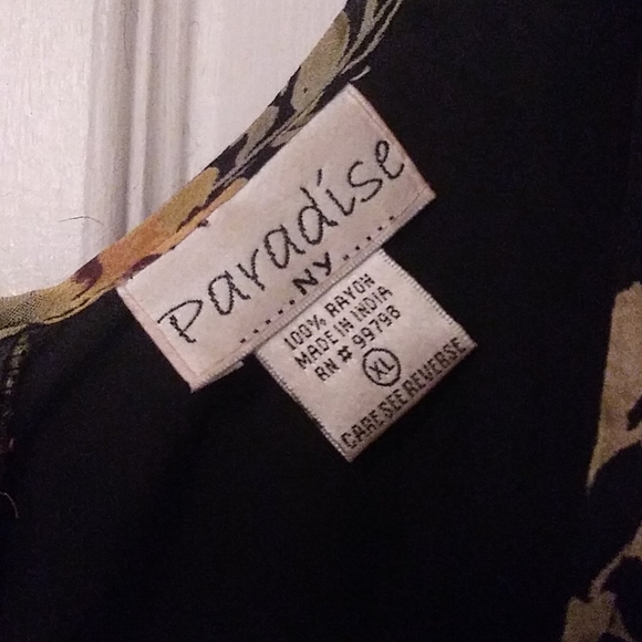 Dress - Picture 3 of 3